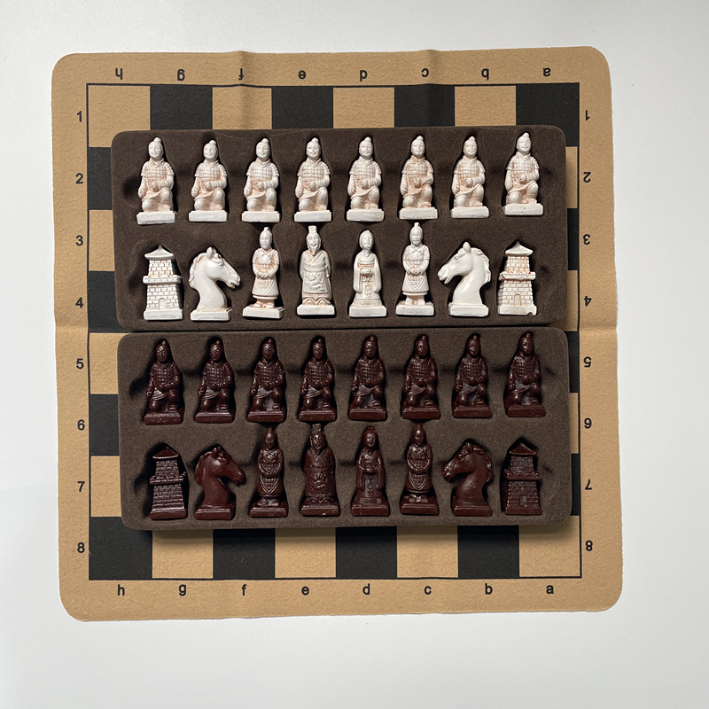 New design of small-sized ches - Board Game Illustration ulasan dan harga